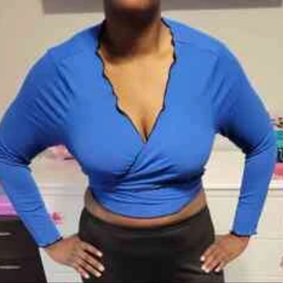 Shein frill tie top - Picture 2 of 2